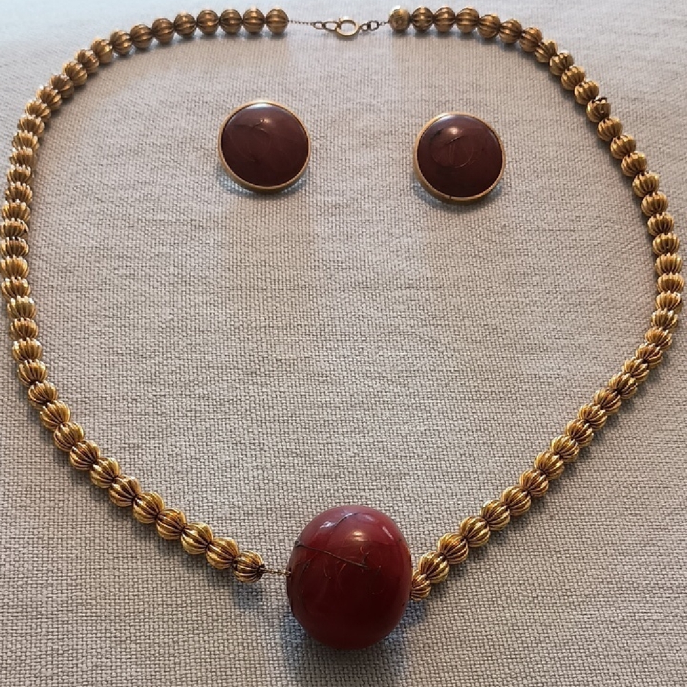 Italian Donnatella Pellini Elegant Gold and Red Beaded Necklace and Earring Set